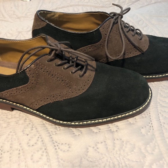 GH Bass Men’s 2-tone lace up saddle shoes, size 11d. Style is Buchanons. - Picture 2 of 4